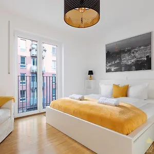 New! Pineapple Zwinger Ii Dresden
